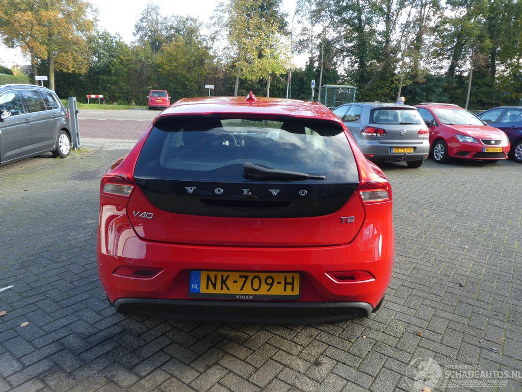 Volvo V40 V-40 2.0 T2 Nordic AIRCO 90KW 32123186-2.jpg | Lunenburg Auto’s