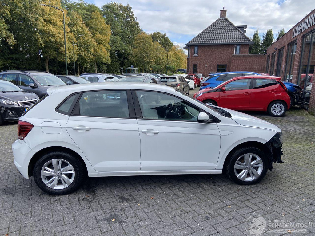 Volkswagen Polo 1.0 TSI Comfortline Hatchback 5-dr. 40753552-2.jpg | Lunenburg Auto’s