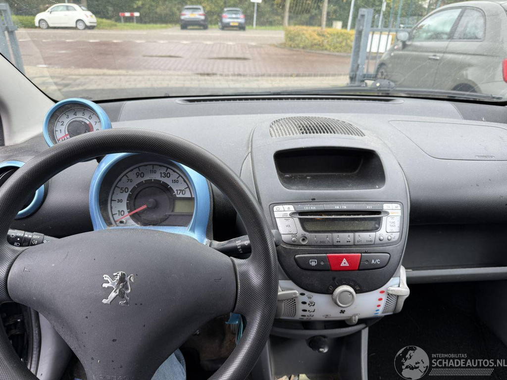 48710022-21.jpg