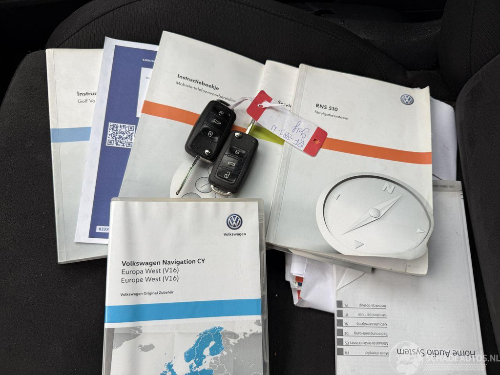 50591780-22.jpg
