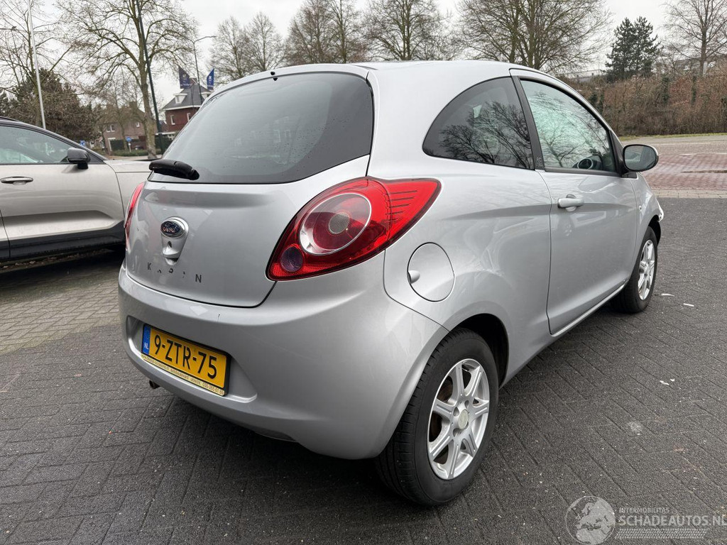 Ford Ka 1.2 Cool&Sound (Hatchback 3-dr.) 51170408-4.jpg | Lunenburg Auto’s