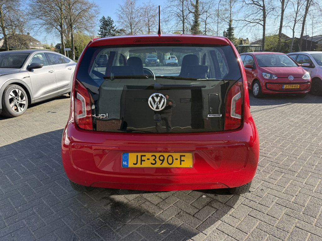 Volkswagen up! 1.0 move up! BlueMotion 52658606-3.jpg | Lunenburg Auto’s