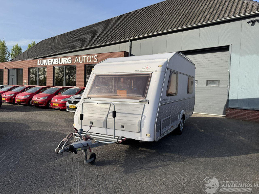 52838195