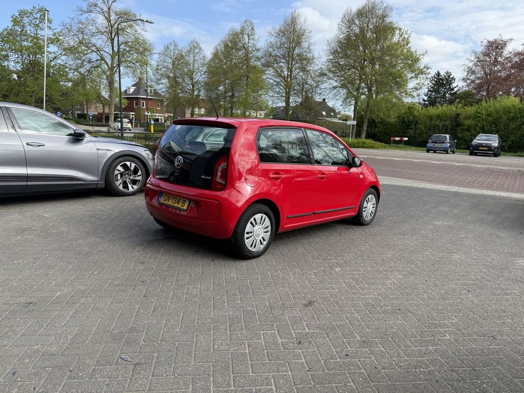 52841601-26.jpg
