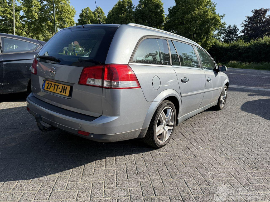 Opel Vectra 1.8-16V Executive 53742059-4.jpg | Lunenburg Auto’s