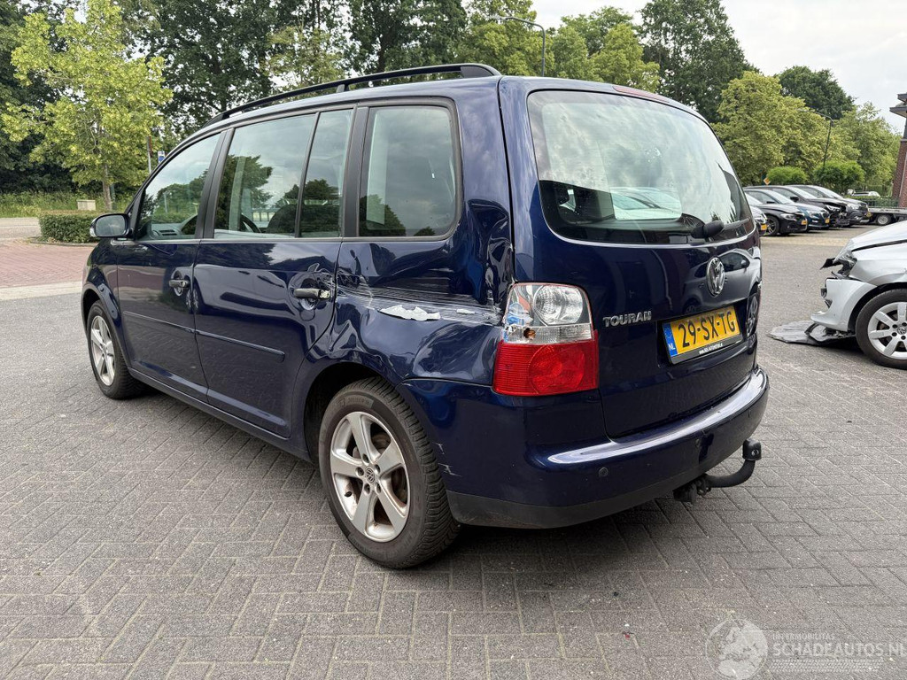 Volkswagen Touran 1.6-16V FSI Business (MPV 5-dr.) 53960280-2.jpg | Lunenburg Auto’s