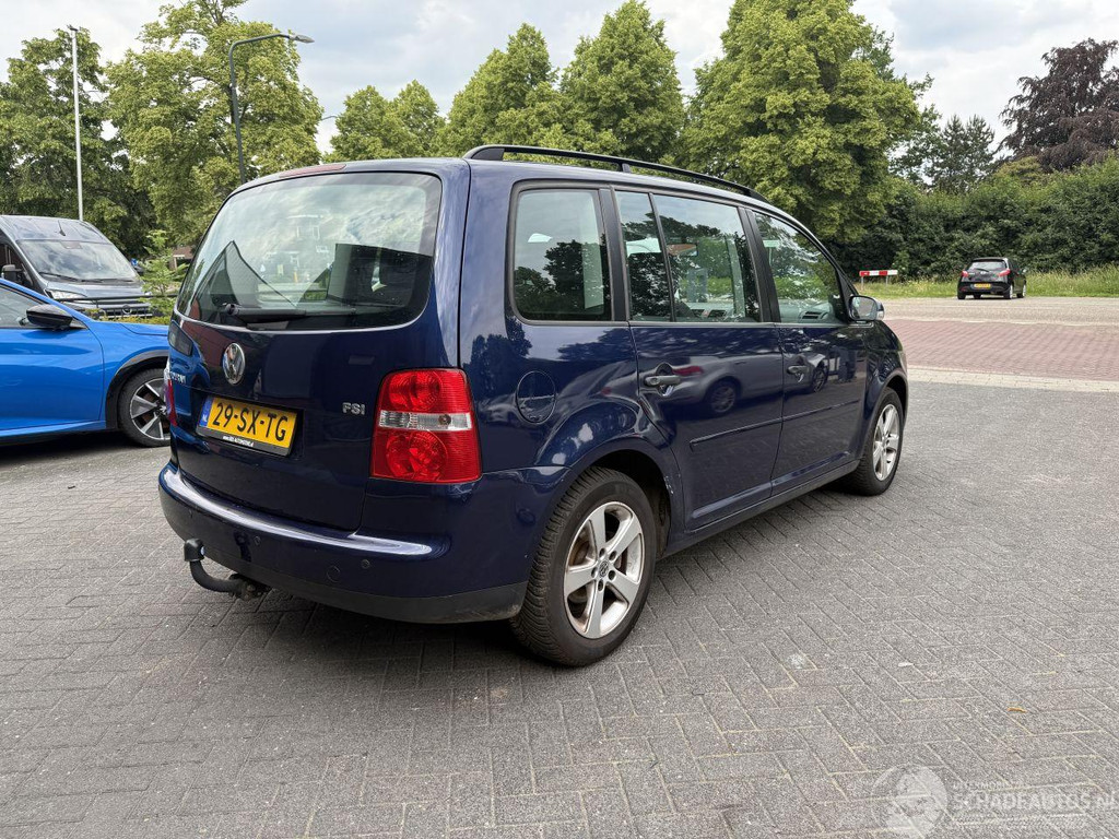 Volkswagen Touran 1.6-16V FSI Business (MPV 5-dr.) 53960280-4.jpg | Lunenburg Auto’s