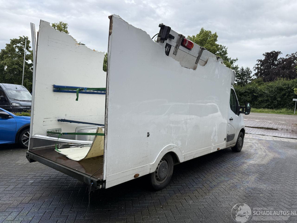 Renault Master T35 2.3 dCi L3H3 KM: 130602 Ideaal voor ombouw tot Paardenwagen of Camper 54110880-4.jpg | Lunenburg Auto’s