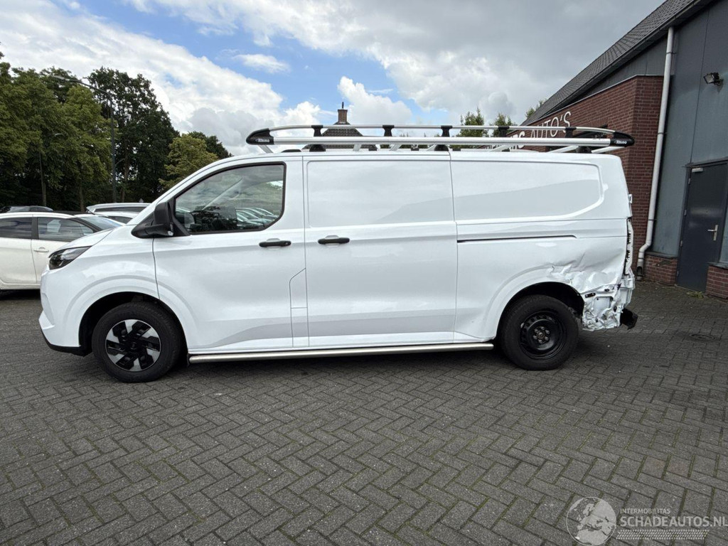 Ford Transit Custom 320 L2H1 Trend 65 kWh 2 SCHUIFDEUREN IMPERIAAL 54119713-1.jpg | Lunenburg Auto’s