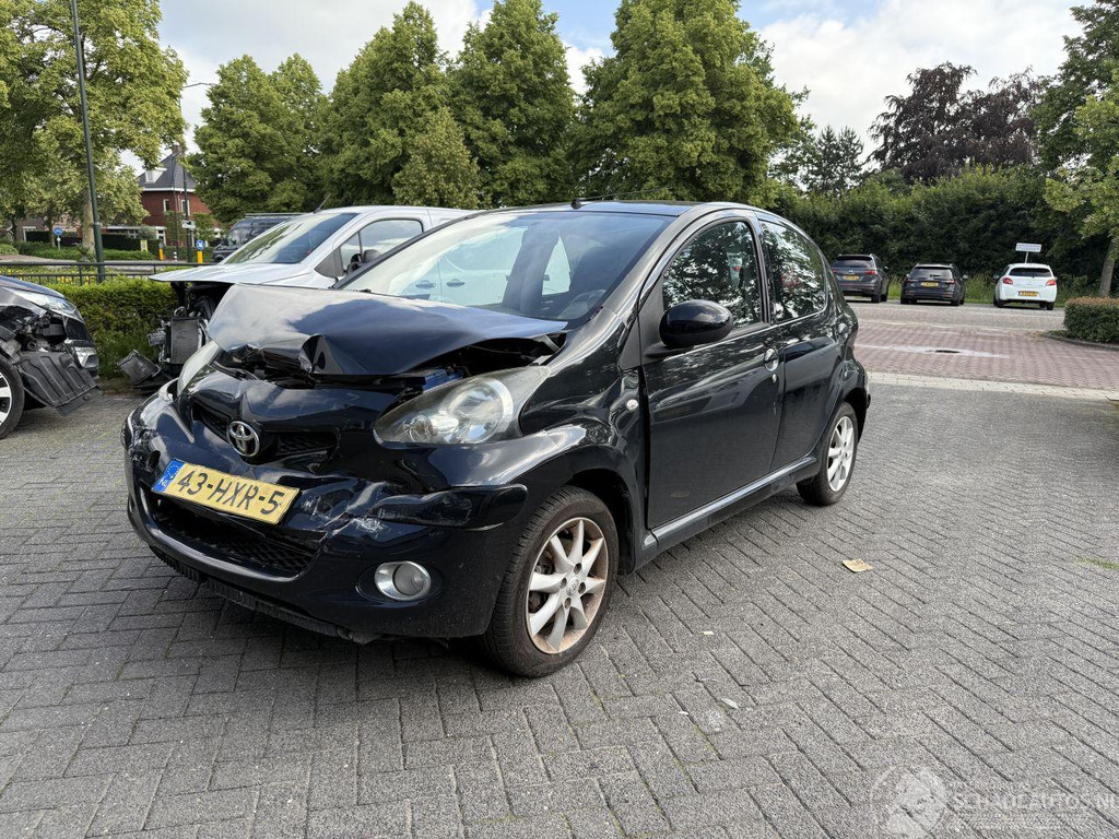Toyota Aygo 1.0-12V AIRCO (Hatchback 5-dr.) 54215350-4.jpg | Lunenburg Auto’s