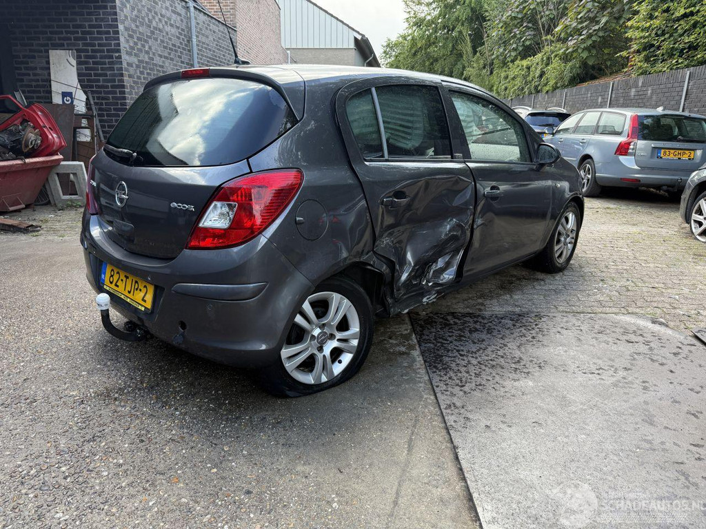 Opel Corsa 1.3 CDTi EcoFlex S/S Cosmo 54248026-4.jpg | Lunenburg Auto’s