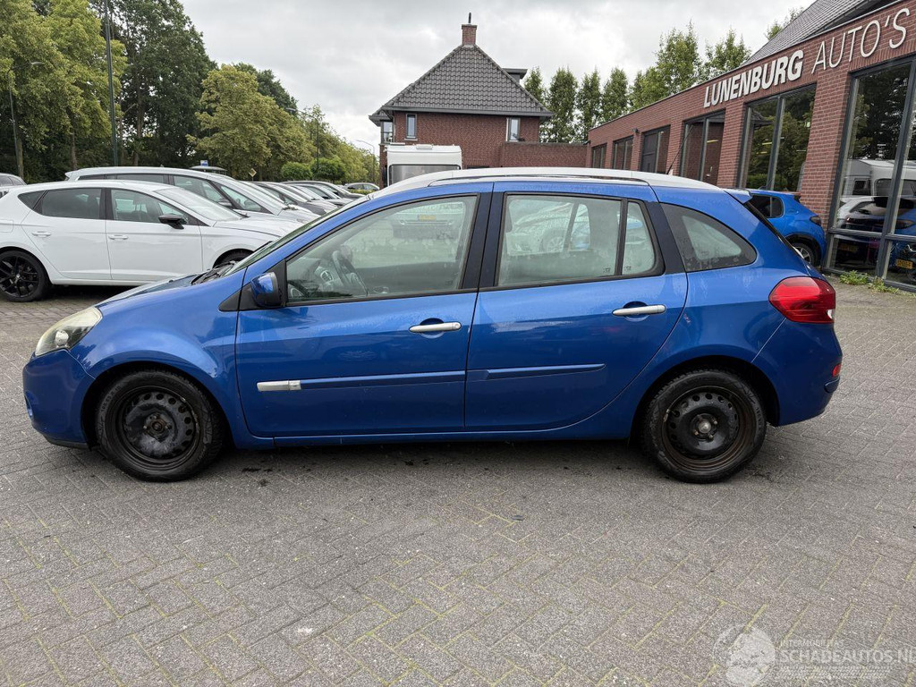 Renault Clio 1.2 TCE Sélection Business 54325873-1.jpg | Lunenburg Auto’s