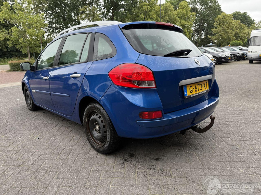 Renault Clio 1.2 TCE Sélection Business 54325873-2.jpg | Lunenburg Auto’s