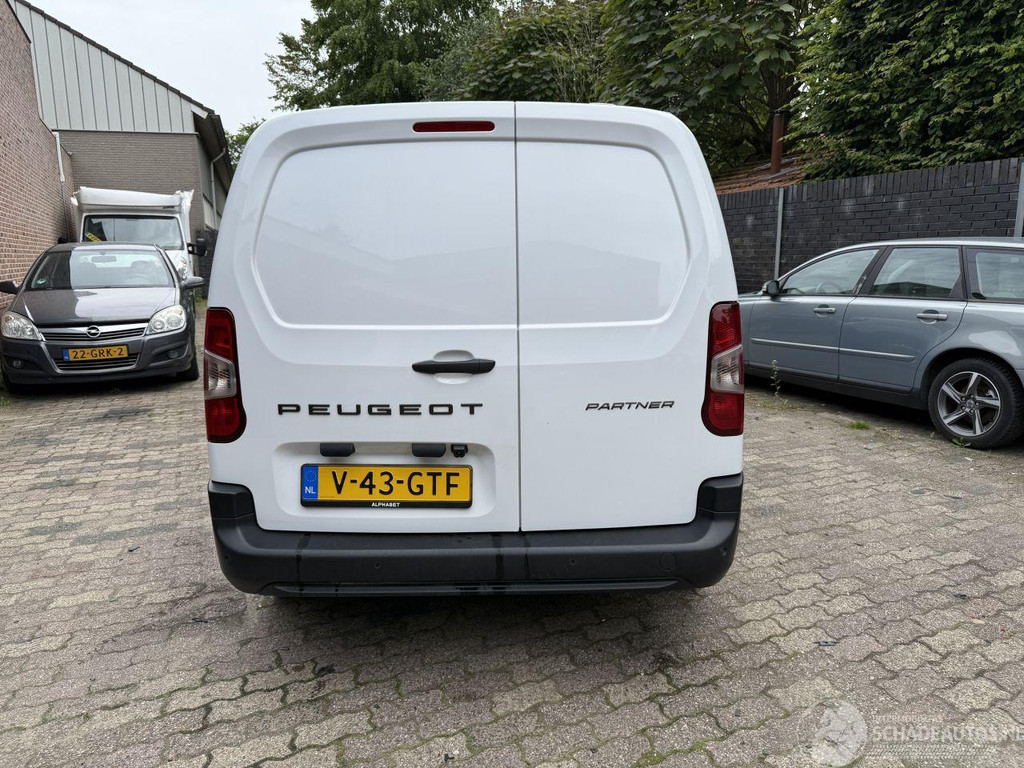 Peugeot Partner 1.5 BlueHDi 100 S&S L2 54404273-4.jpg | Lunenburg Auto’s