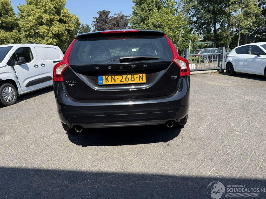 Volvo V60 V-60 2.0 T3 Nordic+ (Stationwagen 5-dr.) 54454738-3.jpg | Lunenburg Auto’s