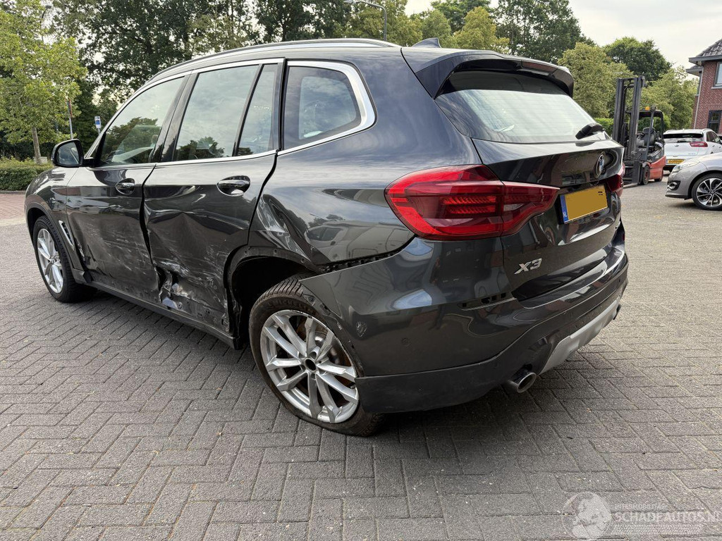 BMW X3 xDrive30i High Executive AUTOMAAT PANORAMADAK (SUV 5-dr.) 54653535-3.jpg | Lunenburg Auto’s