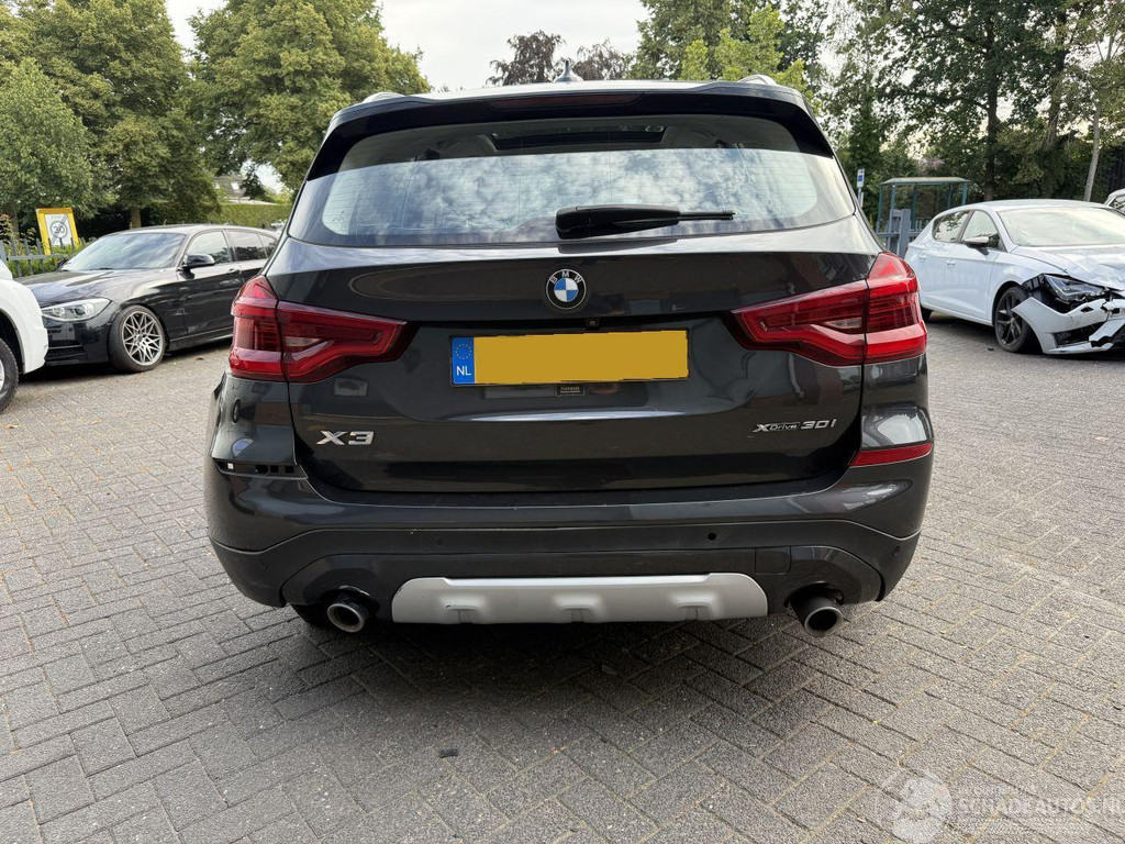 BMW X3 xDrive30i High Executive AUTOMAAT PANORAMADAK (SUV 5-dr.) 54653535-4.jpg | Lunenburg Auto’s