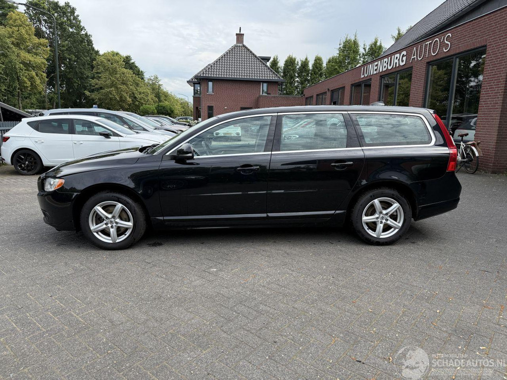 Volvo V70 V-70 1.6 T4 Limited Edition AUTOMAAT LEER (Stationwagen 5-dr.) 54664802-1.jpg | Lunenburg Auto’s