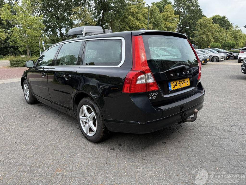 Volvo V70 V-70 1.6 T4 Limited Edition AUTOMAAT LEER (Stationwagen 5-dr.) 54664802-2.jpg | Lunenburg Auto’s