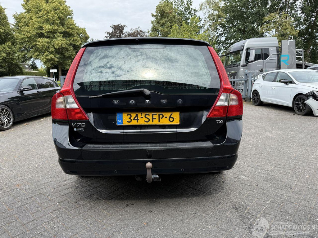 Volvo V70 V-70 1.6 T4 Limited Edition AUTOMAAT LEER (Stationwagen 5-dr.) 54664802-3.jpg | Lunenburg Auto’s