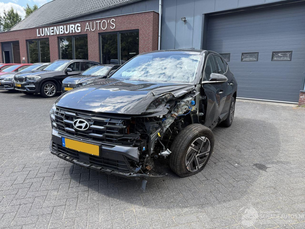 Hyundai Tucson 1.6 T-GDI PHEV E-Motion (SUV 5-dr.) 54740068-3.jpg | Lunenburg Auto’s