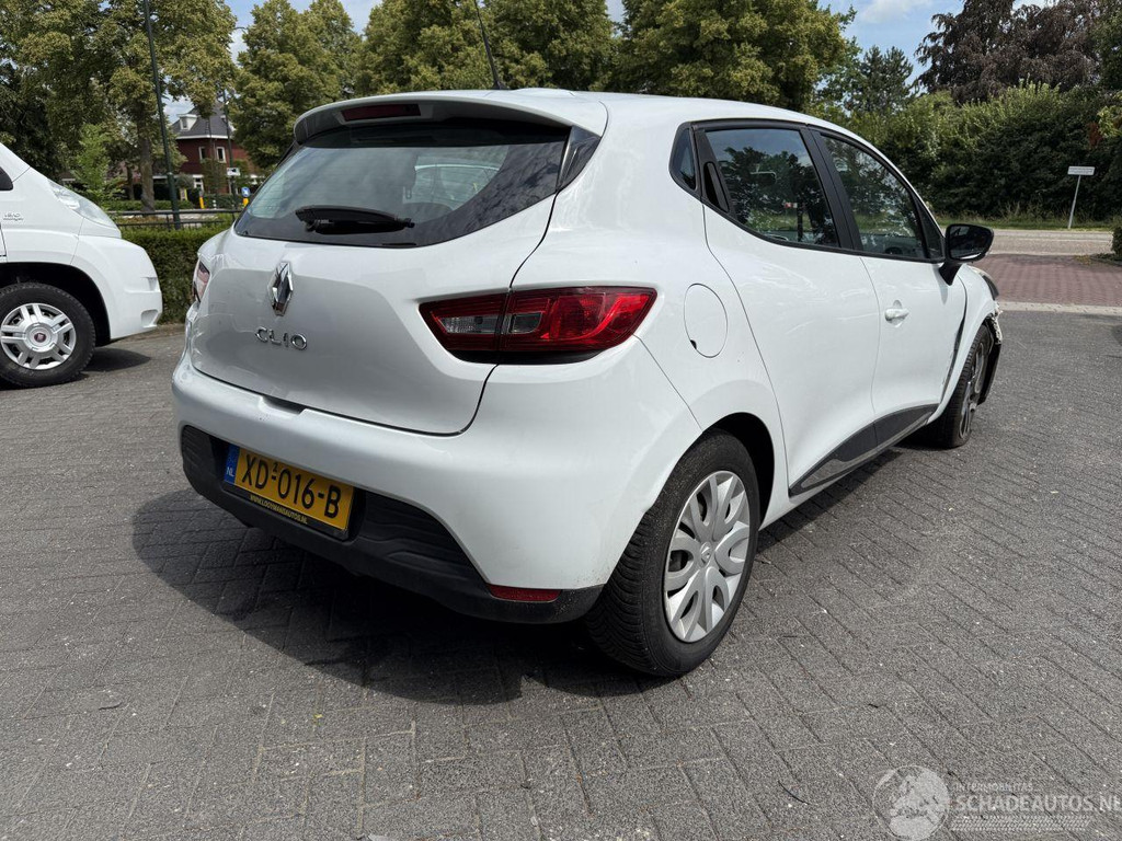 Renault Clio 1.2 16V AIRCO NAVIGATIE (Hatchback 5-dr.) 54786014-4.jpg | Lunenburg Auto’s