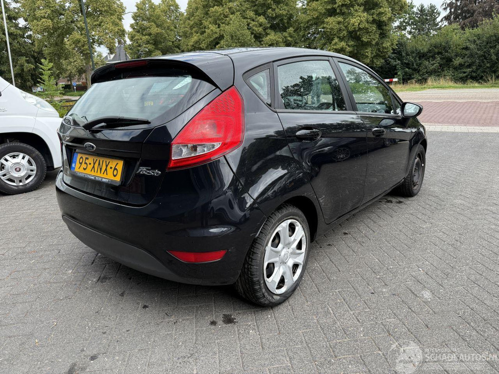 Ford Fiesta 1.25 Champion (Hatchback 5-dr.) 54861686-4.jpg | Lunenburg Auto’s