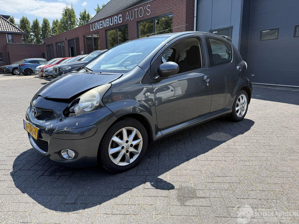 Toyota Aygo 1.0-12V Comfort AUTOMAAT (Hatchback 5-dr.) 54864601-0.jpg | Lunenburg Auto’s