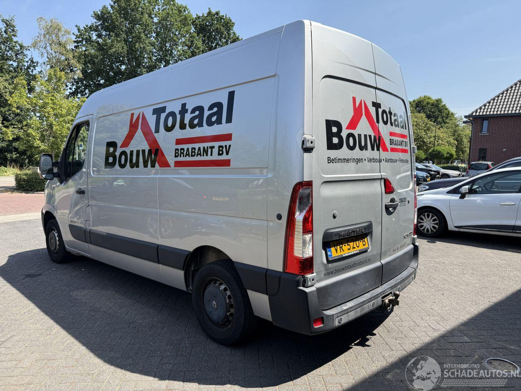 Renault Master T33 2.3 dCi L2H2 (Bedrijfsauto 5-dr.) 54890782-2.jpg | Lunenburg Auto’s