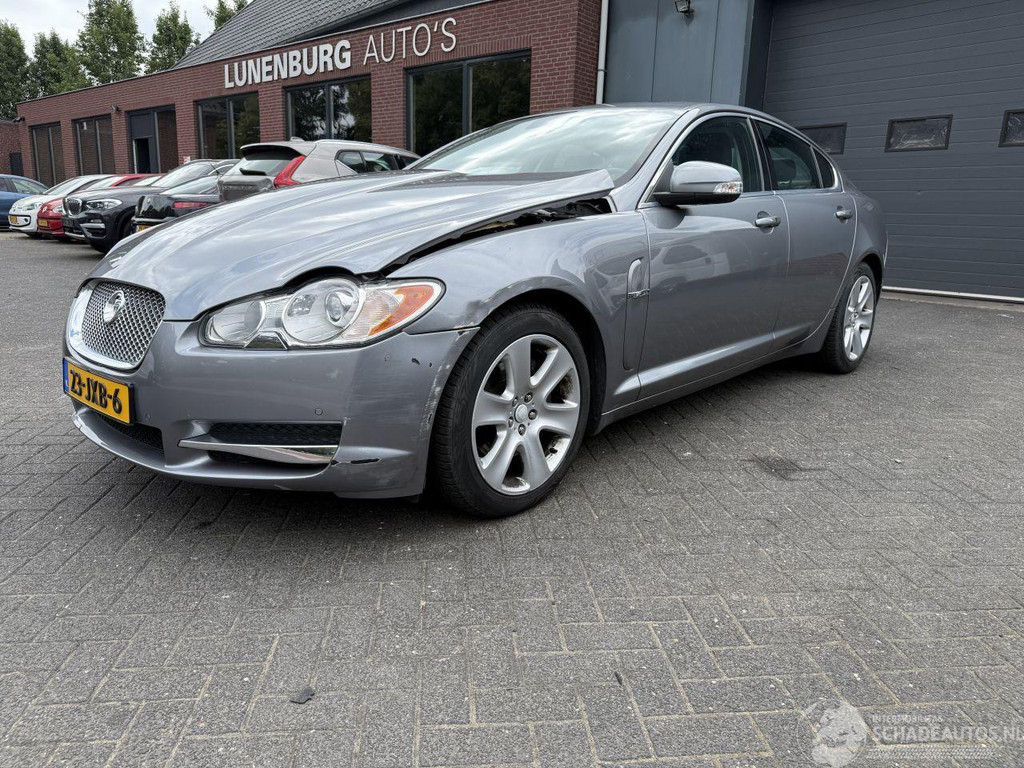 Jaguar XF 3.0 V6 Premium Luxury (Sedan 4-dr.) 55061601-1.jpg | Lunenburg Auto’s