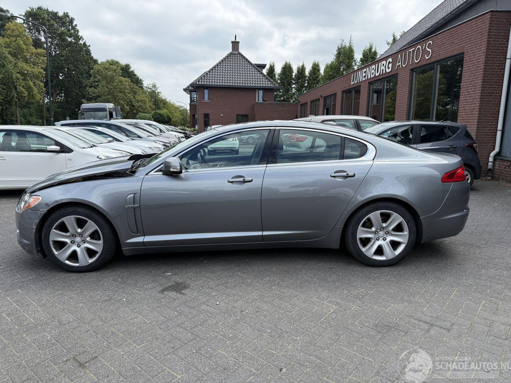 Jaguar XF 3.0 V6 Premium Luxury (Sedan 4-dr.) 55061601-2.jpg | Lunenburg Auto’s