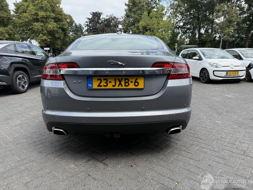 Jaguar XF 3.0 V6 Premium Luxury (Sedan 4-dr.) 55061601-3.jpg | Lunenburg Auto’s