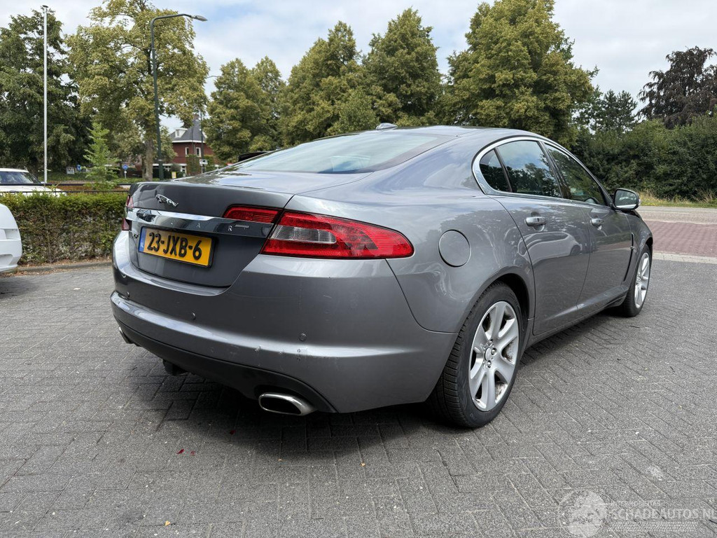 Jaguar XF 3.0 V6 Premium Luxury (Sedan 4-dr.) 55061601-4.jpg | Lunenburg Auto’s