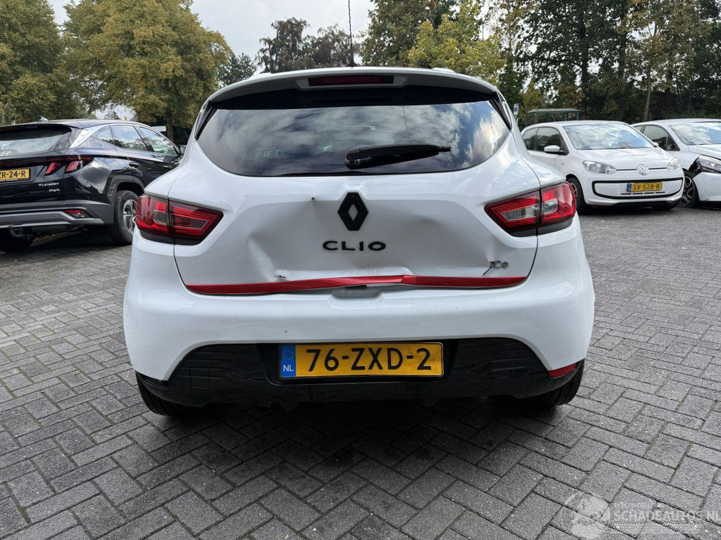 Renault Clio 0.9 TCe ECO Collection (Hatchback 5-dr.) 55986266-3.jpg | Lunenburg Auto’s