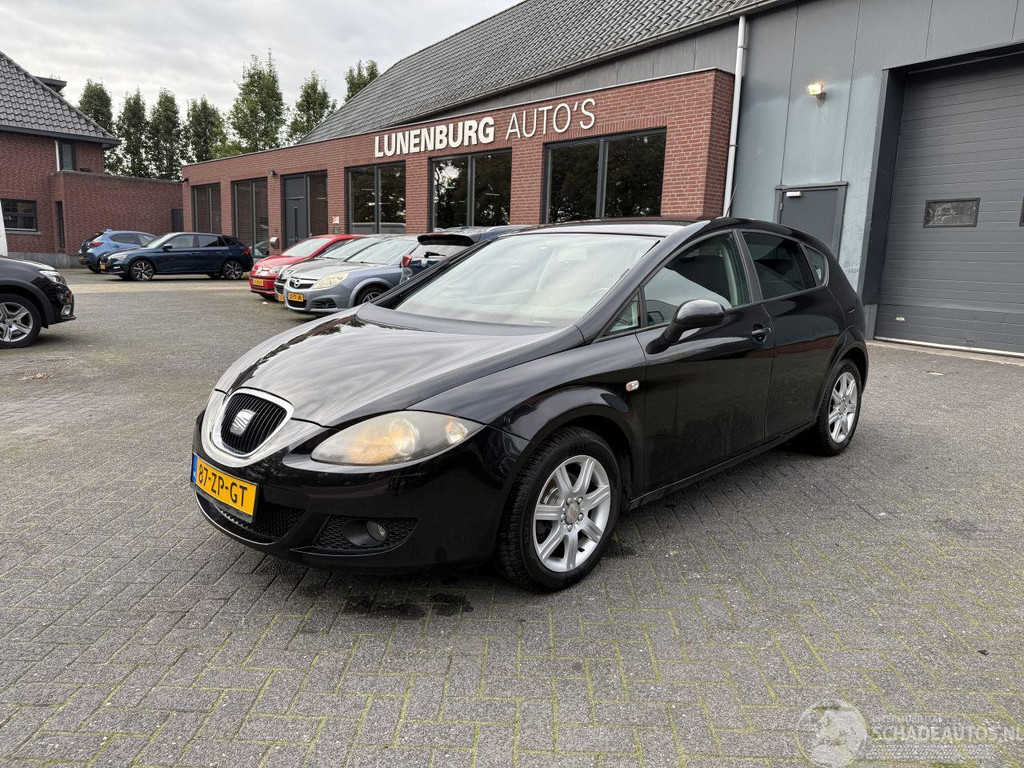 SEAT Leon 1.9 TDI Ecomotive Sport (Hatchback 5-dr.) 56848011-0.jpg | Lunenburg Auto’s