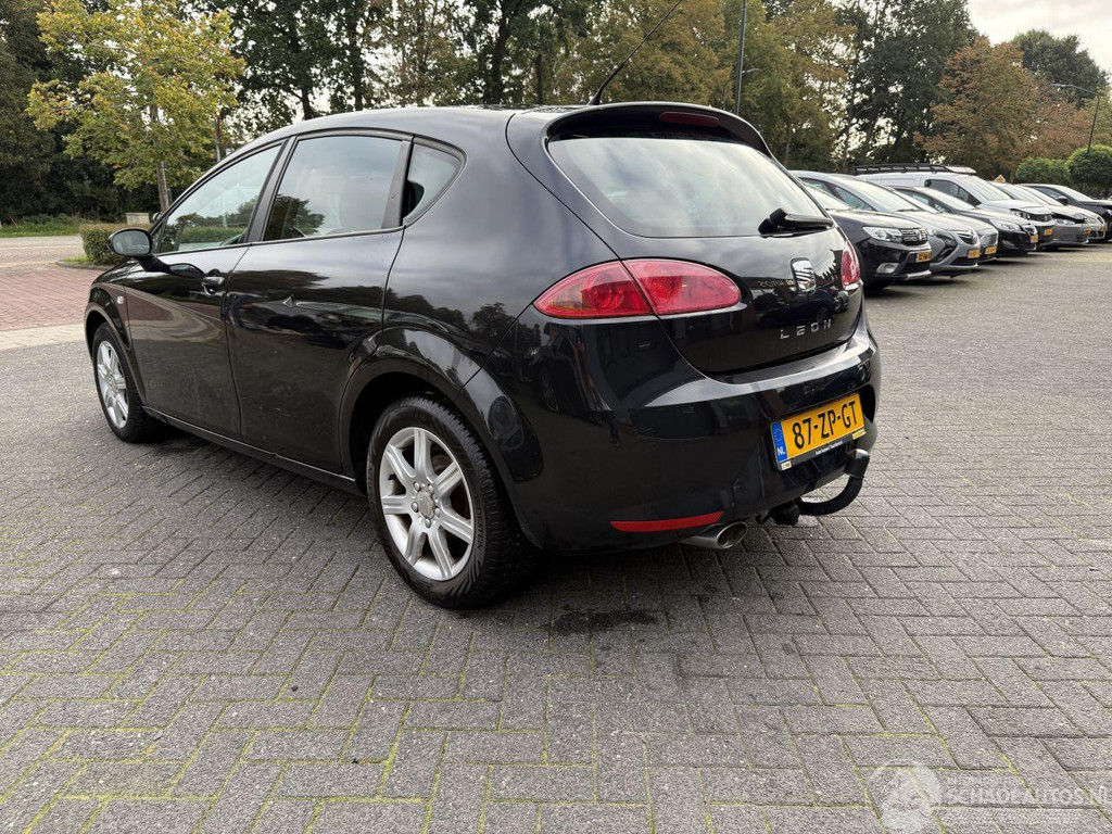 SEAT Leon 1.9 TDI Ecomotive Sport (Hatchback 5-dr.) 56848011-2.jpg | Lunenburg Auto’s