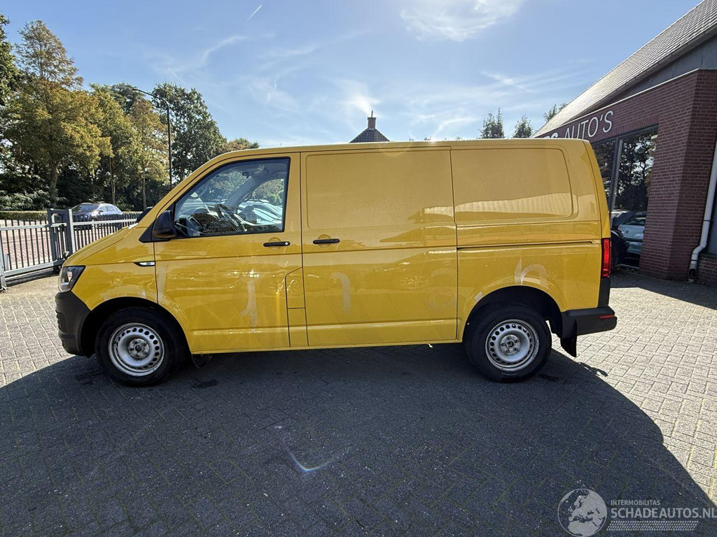 Volkswagen Transporter 2.0 TDI L1H2 Comfortline 56884470-1.jpg | Lunenburg Auto’s