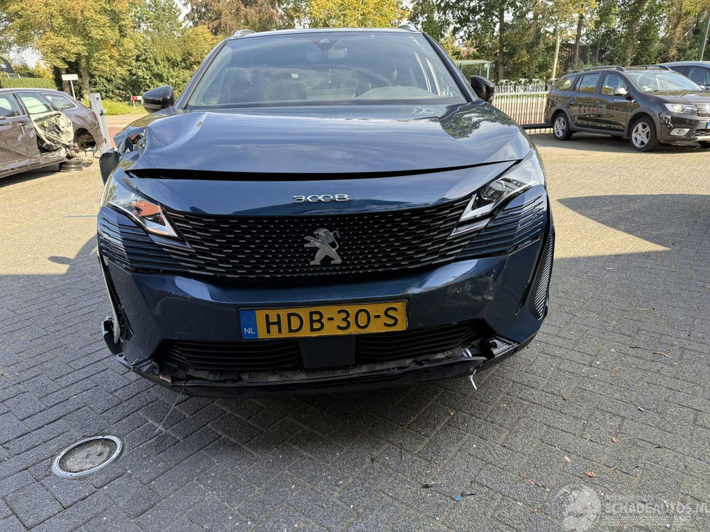 Peugeot 3008 1.2 PureTech AUTOMAAT GT (SUV 5-dr.) 56887642-3.jpg | Lunenburg Auto’s