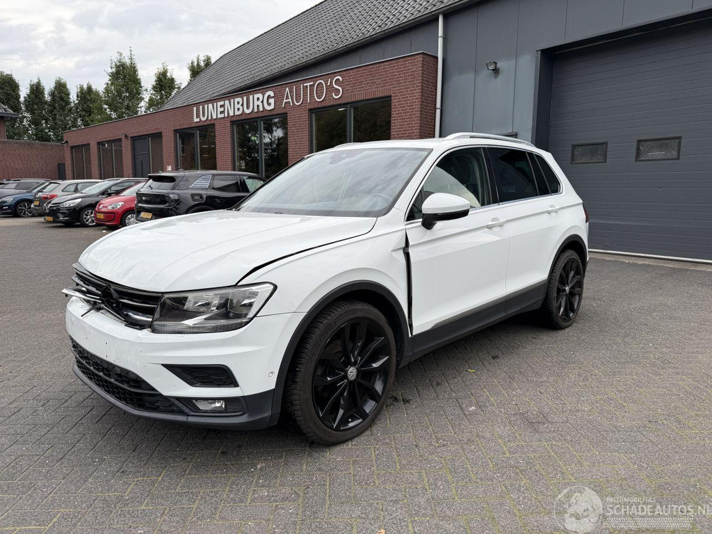 Volkswagen Tiguan 1.4 TSI PANORAMADAK Connected Series 57070485-0.jpg | Lunenburg Auto’s