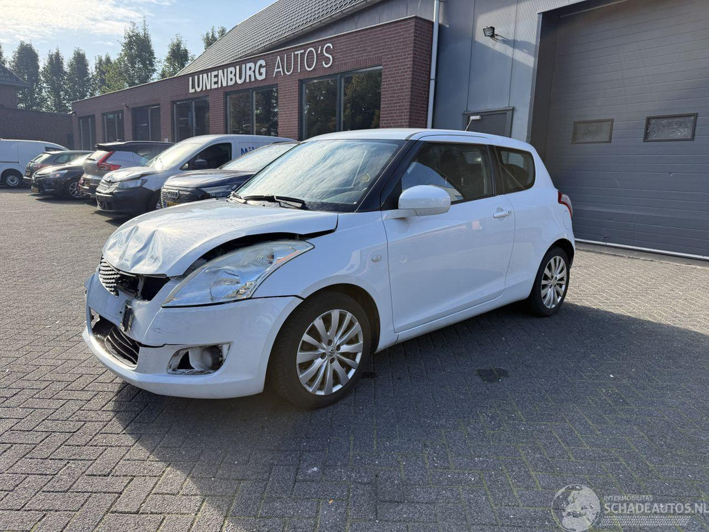 Suzuki Swift 1.2 Exclusive EASSS (Hatchback 3-dr.) 57227291-0.jpg | Lunenburg Auto’s