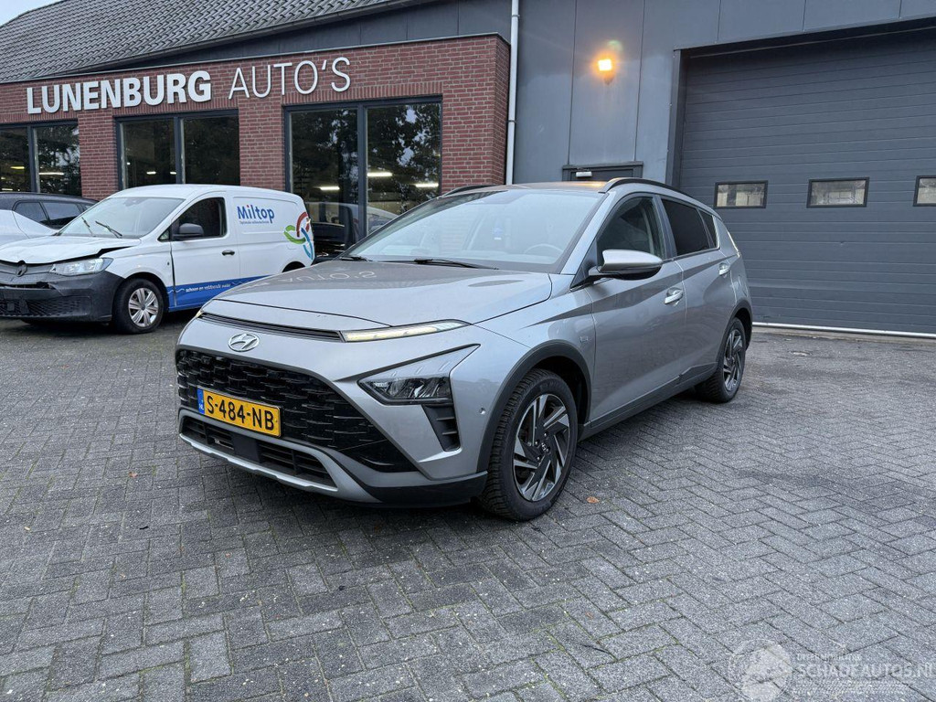 Hyundai Bayon 1.0 T-GDI AUTOMAAT Premium Sky (SUV 5-dr.) 57274227-0.jpg | Lunenburg Auto’s
