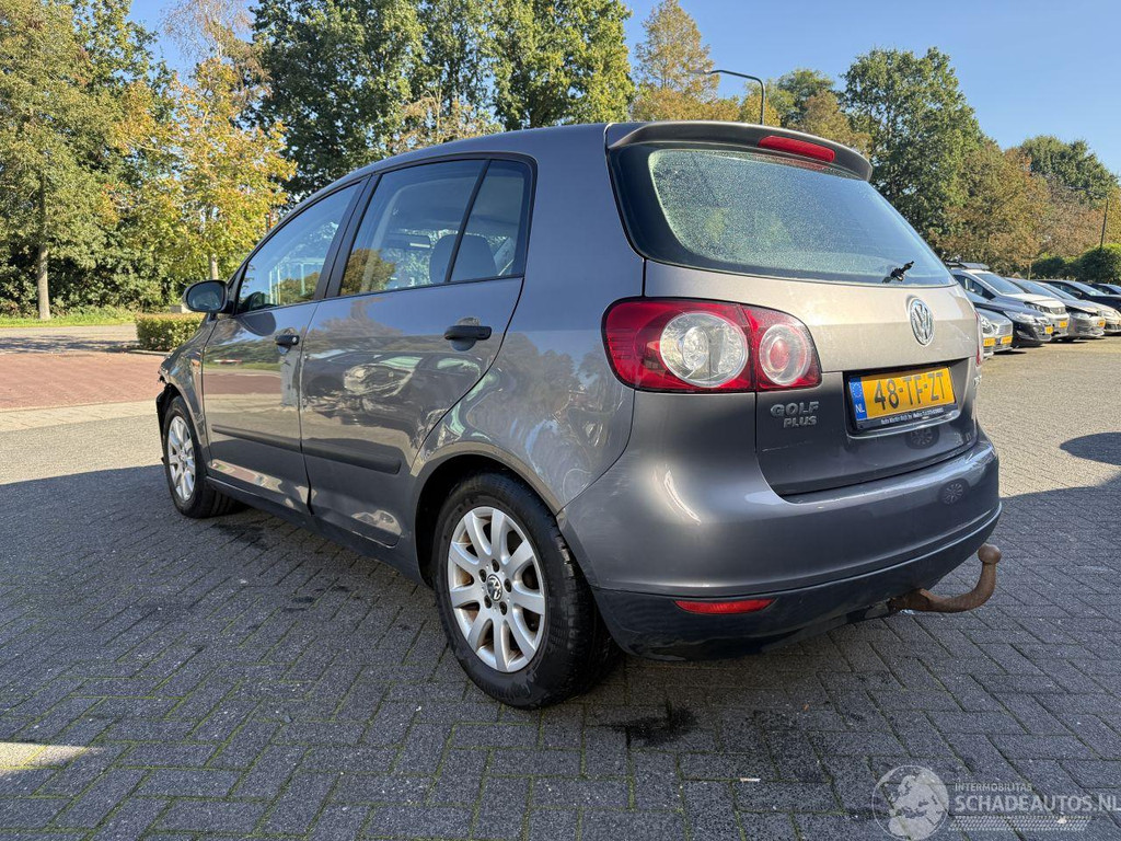 Volkswagen Golf 1.6 FSI Comfortline AUTOMAAT (MPV 5-dr.) 57363139-4.jpg | Lunenburg Auto’s