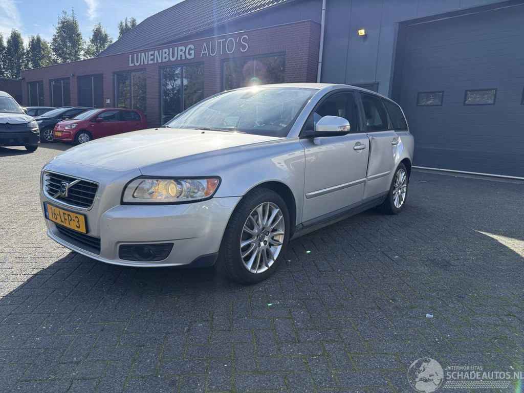 Volvo V50 V-50 2.0 Sport (Stationwagen 5-dr.) 57449851-0.jpg | Lunenburg Auto’s