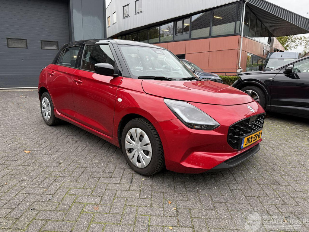Suzuki Swift 1.2 Comfort Smart Hybrid 57596891-0.jpg | Lunenburg Auto’s