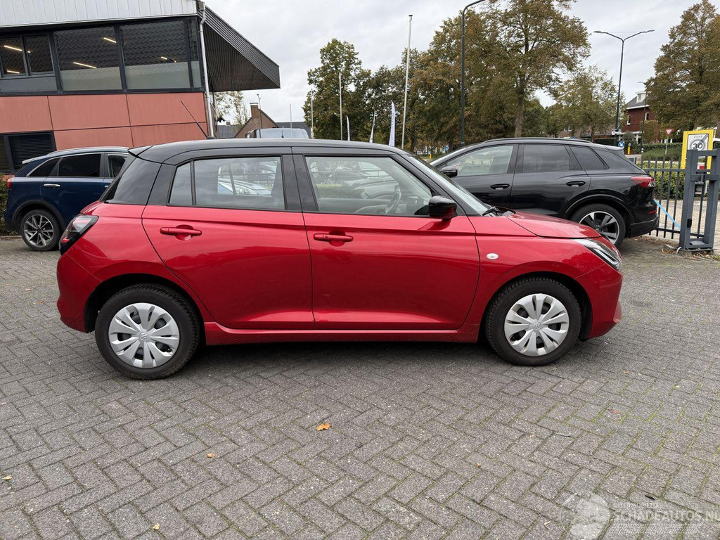 Suzuki Swift 1.2 Comfort Smart Hybrid 57596891-1.jpg | Lunenburg Auto’s