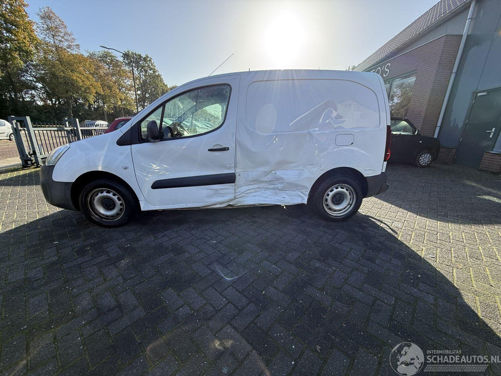 Citroën Berlingo 1.6 BlueHDI 75 AIRCO Club 57748513-1.jpg | Lunenburg Auto’s